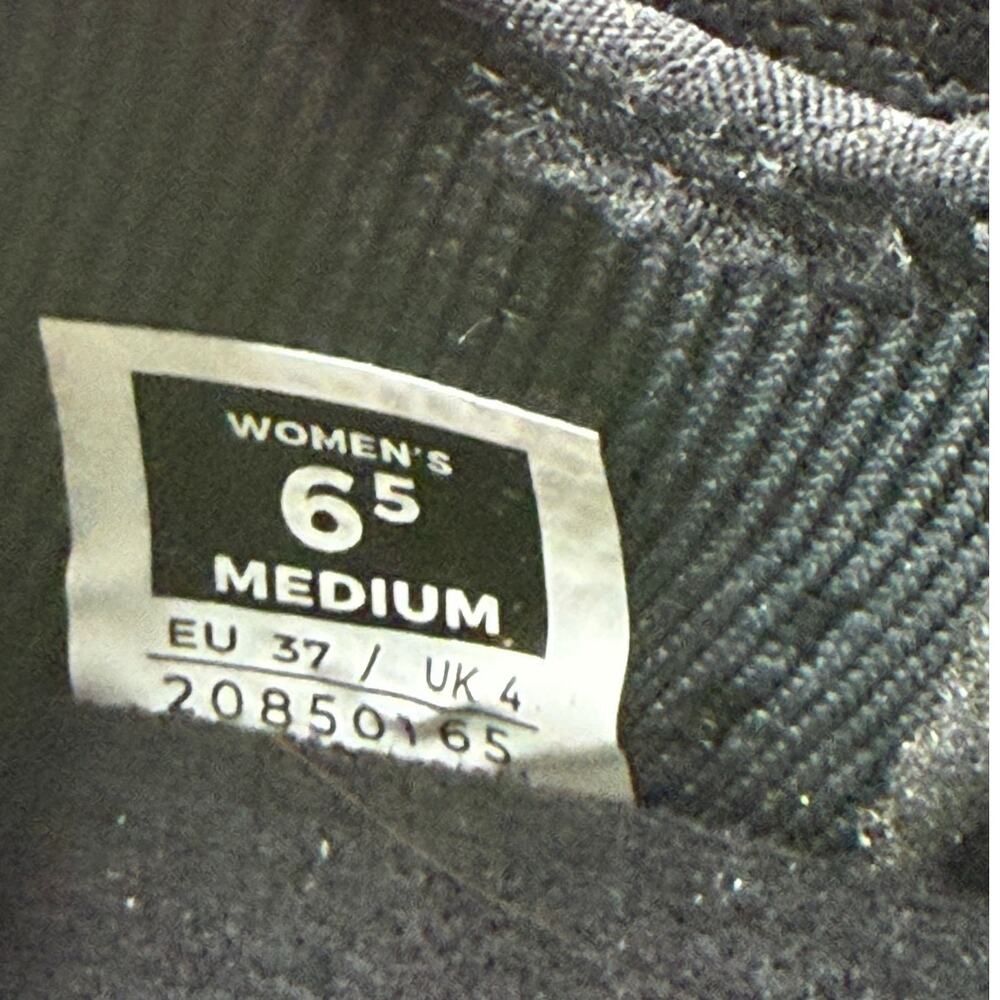 Kuru Atom Slip-on Comfort Sock-Like Sneaker Jet Black Women 6.5M NWB - Picture 9 of 10